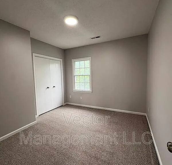 2842 Dixwell Ave #D — Photo 4