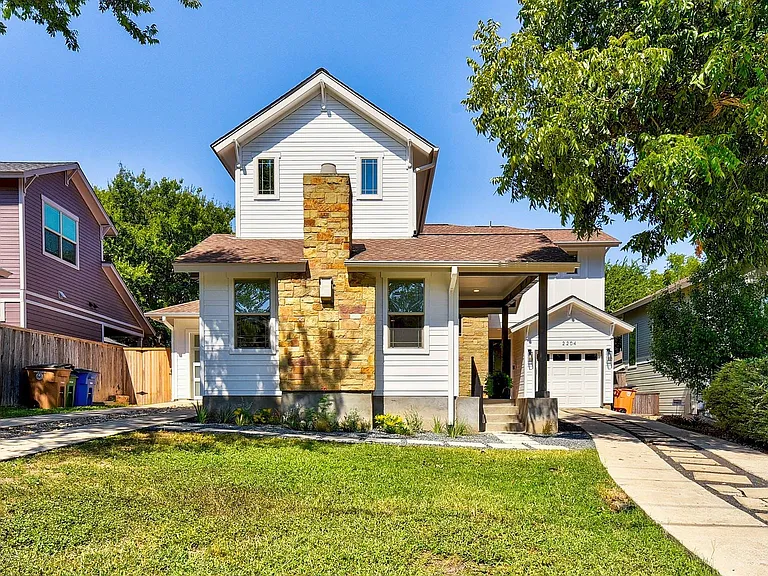 2204 Schriber St #B — Photo 1