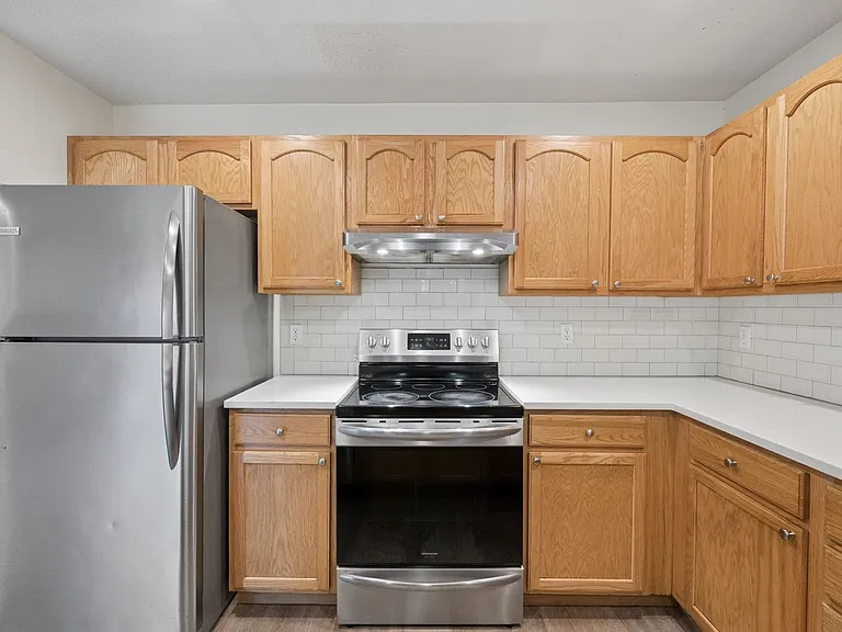 Roberts Court Townhomes — Photo 71