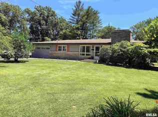 333 E Hoehn St, Carlinville, IL