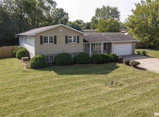 1508 W Blackberry Ln, Peoria, IL 61615