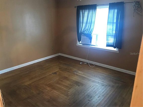 2nd image of 1468 S Jefferson Ave
