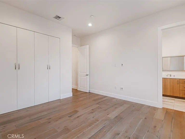 5017 Hesperia Ave — Photo 44