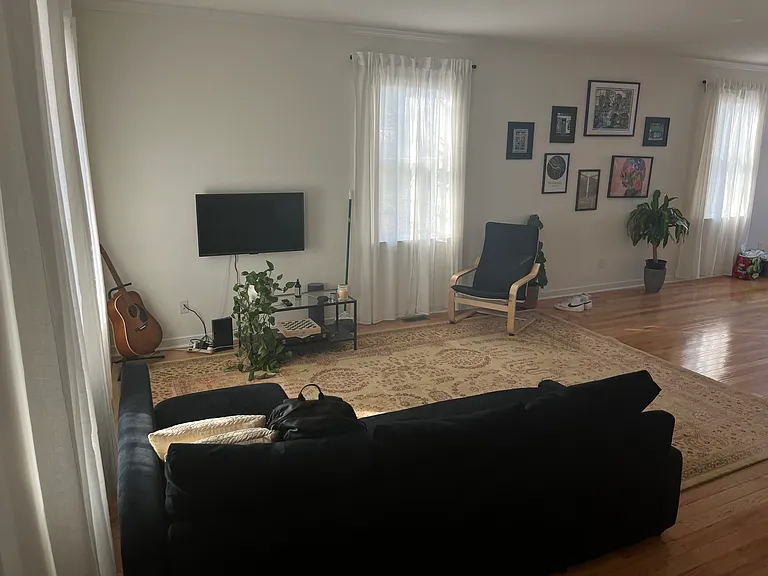 2600 Q St — Photo 6