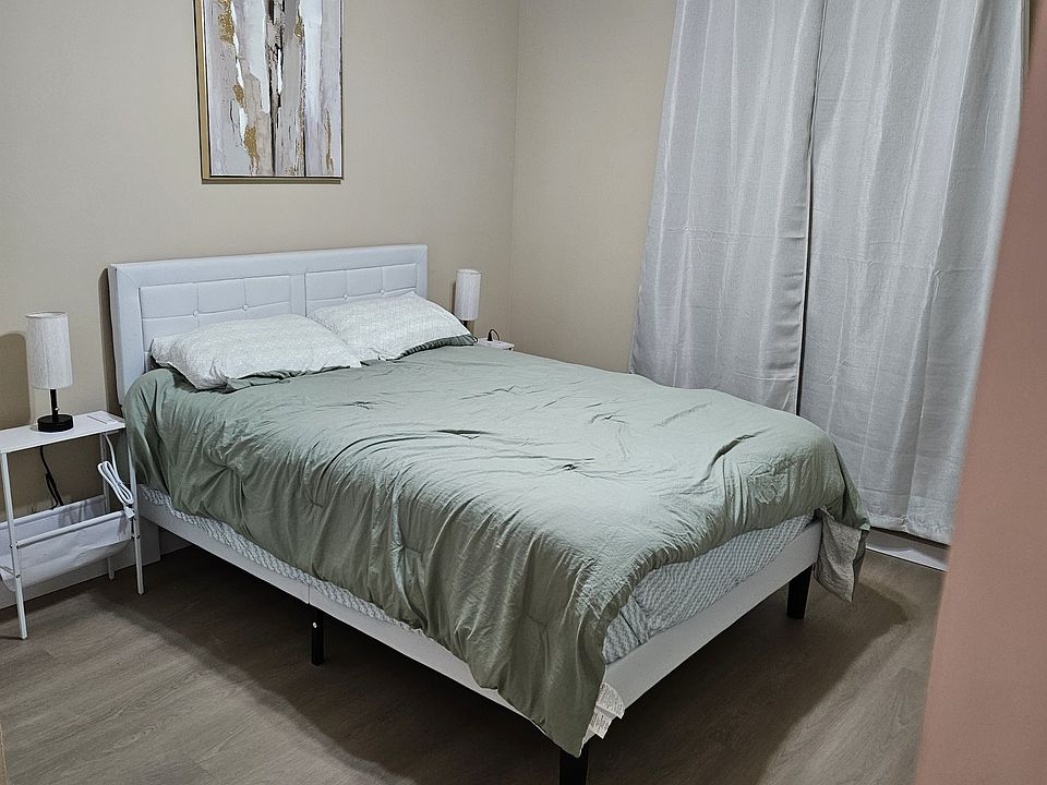 1st image of 1521 NE Fontaine Way #3