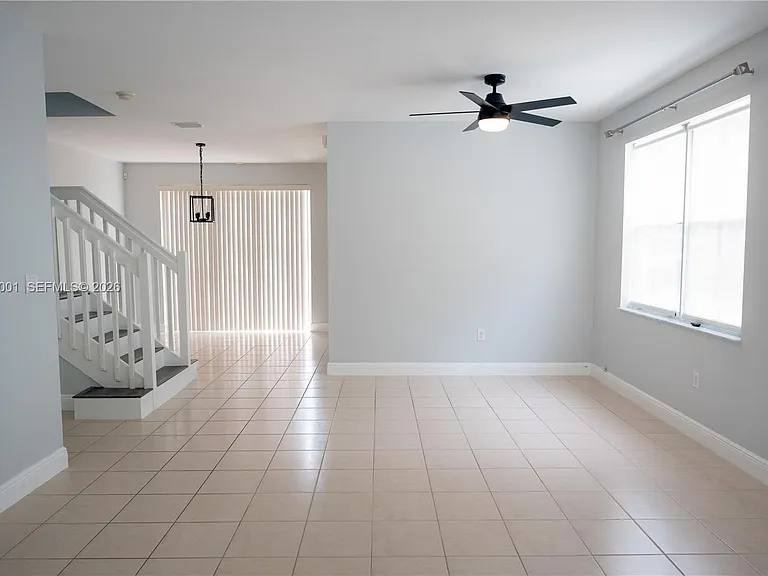 12164 SW 124th Ct — Photo 3