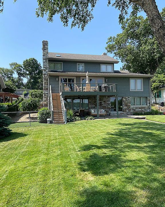 1st image of 26237 Lake Dr