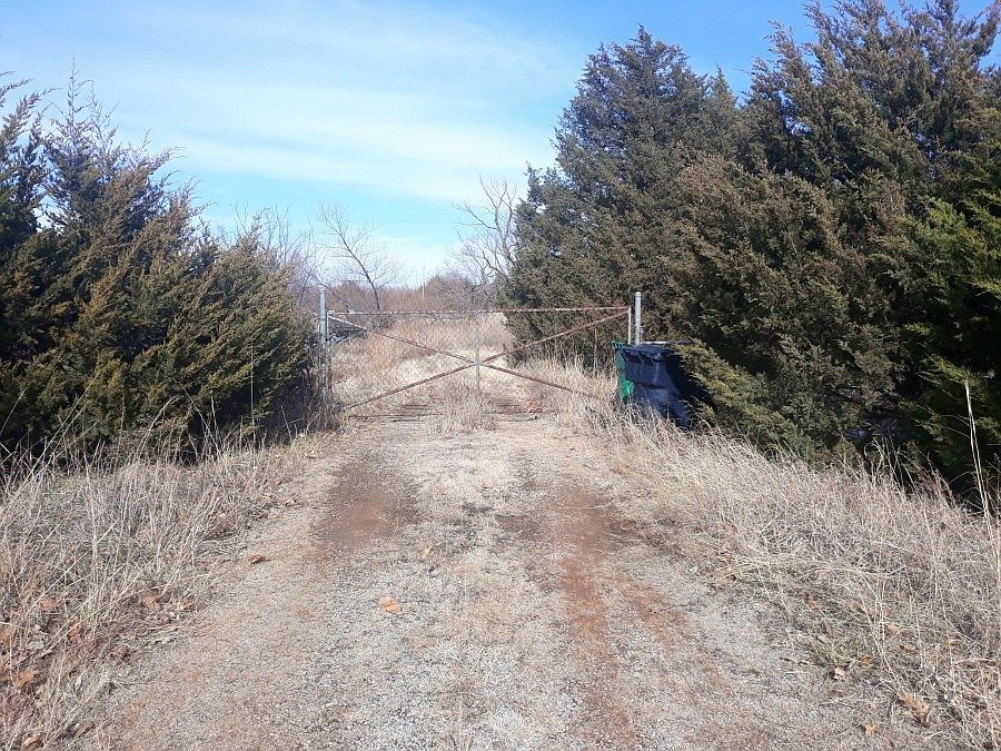 1st image of 3901 E Horseshoe Ln