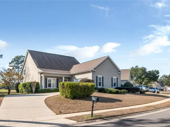 30585 Pine Ct, Daphne, AL 36527