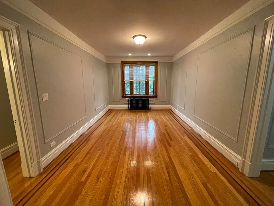 47-49 S Lake Ave