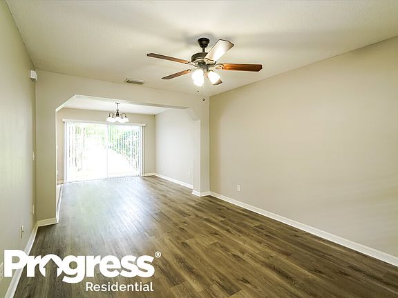 4th image of 2906 Mojave Oak Dr