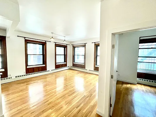 Rented by Pear NYC LLC | media 27