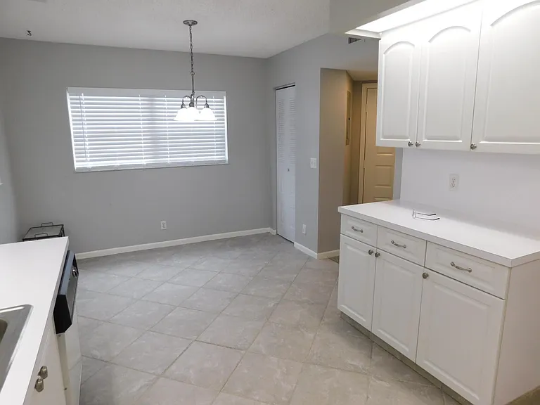 12800 SW 7th Ct #115 — Photo 6