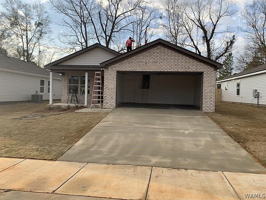 1st image of 4406 Easthaven Cir #12
