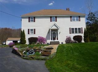 16 Swett Hill Rd, Sterling, MA 01564