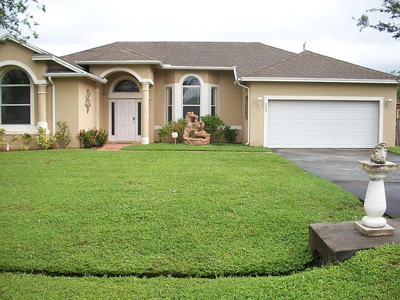 2nd image of 323 NW Bayshore Blvd