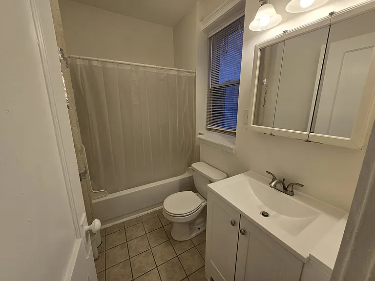 25 Queensberry Street — Photo 9