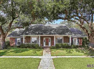 327 W Woodstone Ct, Baton Rouge, LA 70808