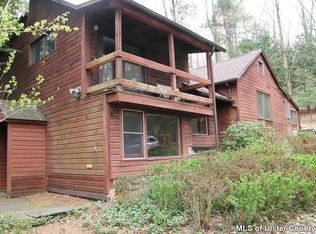 293 Coldbrook Rd, Bearsville, NY 12409