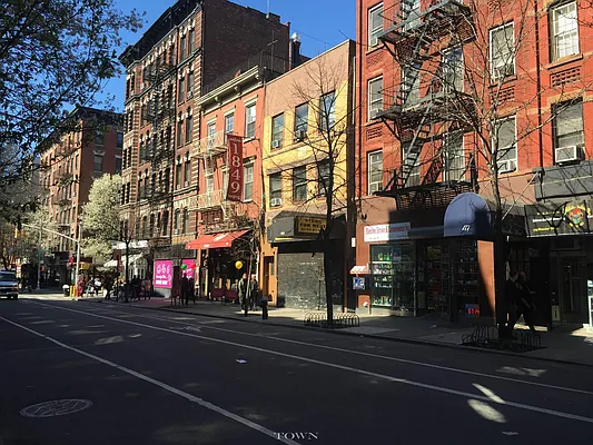 Rented by Town Residential | media 7