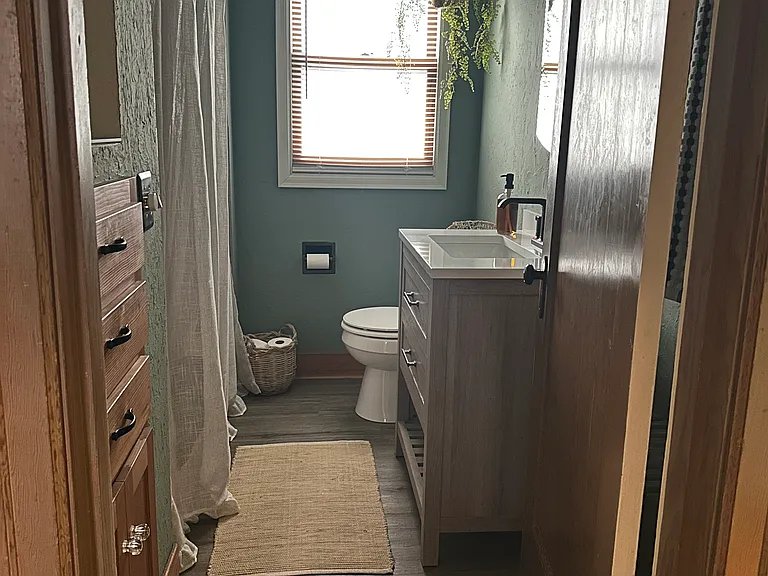 2732 Eldridge Ave #201 — Photo 14