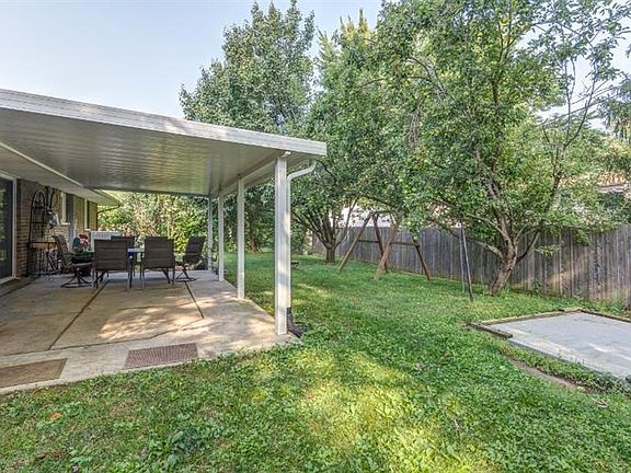 3rd image of 6411 Luton Ct
