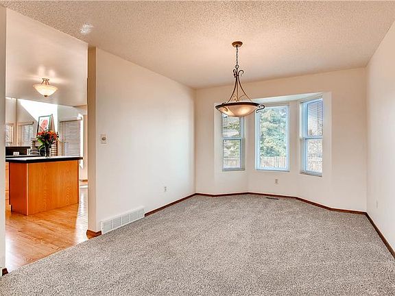 5th image of 9285 Bellcove Cir