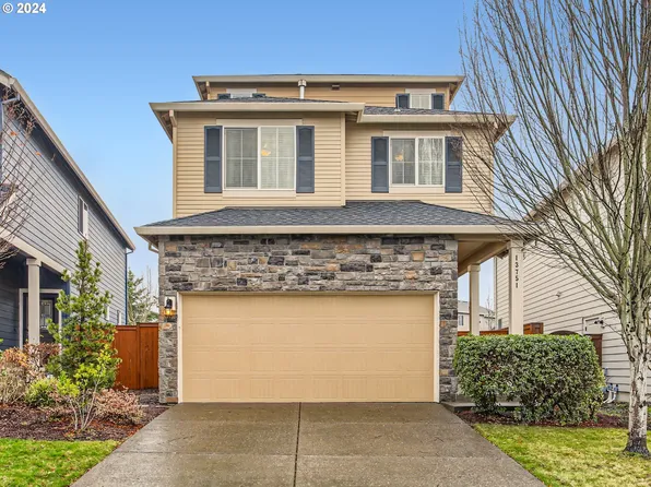 13751 SE Kingsfisher Way, Happy Valley, OR 97015