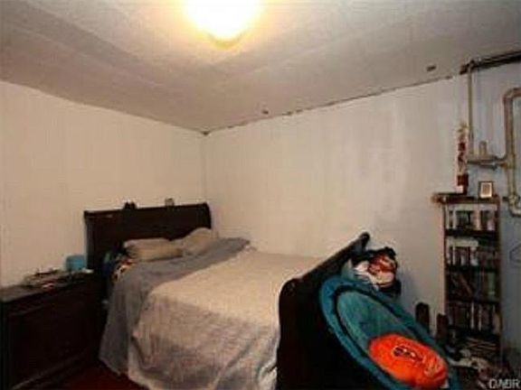 5th image of 645 Waneta Ave