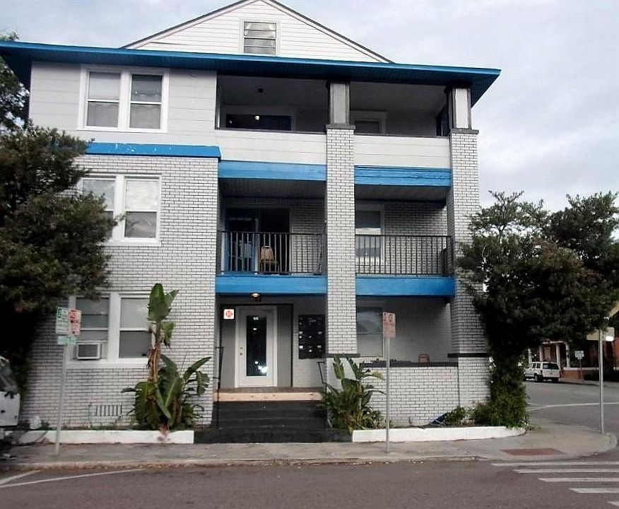 1st image of 114 7th St N APT 3