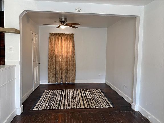 3rd image of 736 Avenue A
