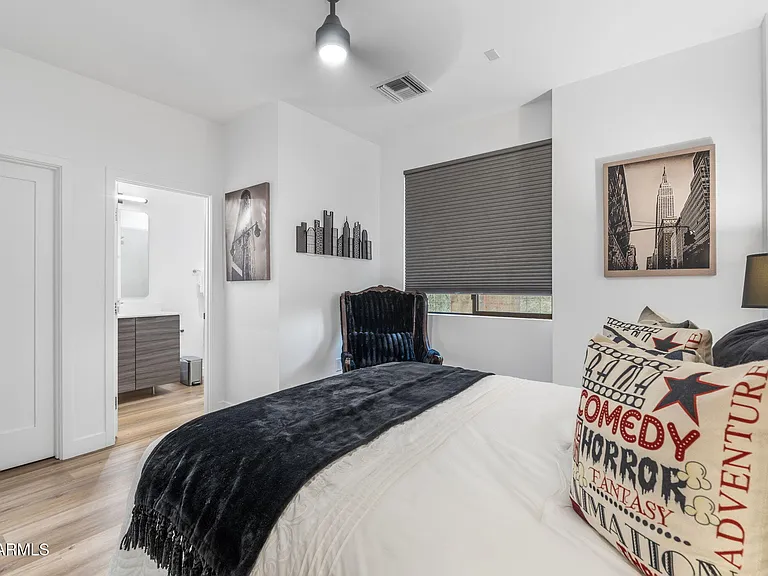 4220 N 32nd St #32 — Photo 32