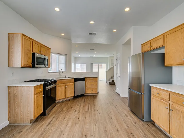 892 Blue Rosalie Pl — Photo 22