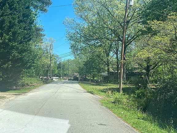 4th image of 5582 Noblett Rd