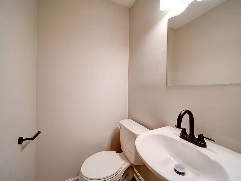 The Manor Townhomes — Photo 12