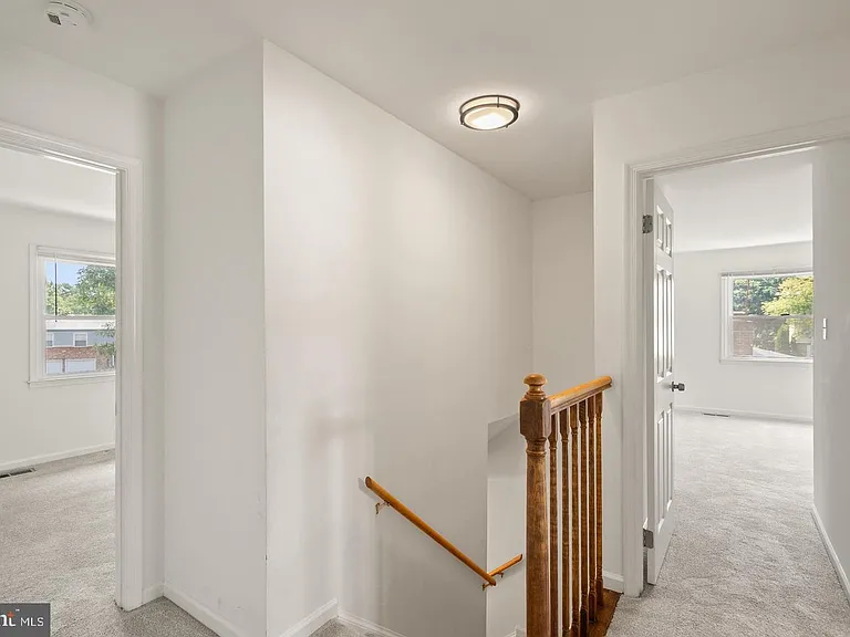 8902 Huxley Ct — Photo 20