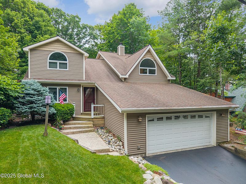 2nd image of 55 Holly Drive