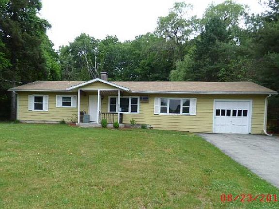 2nd image of 14 Greentree Dr S