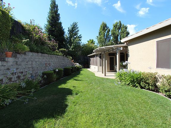 2nd image of 6705 Miravista Dr