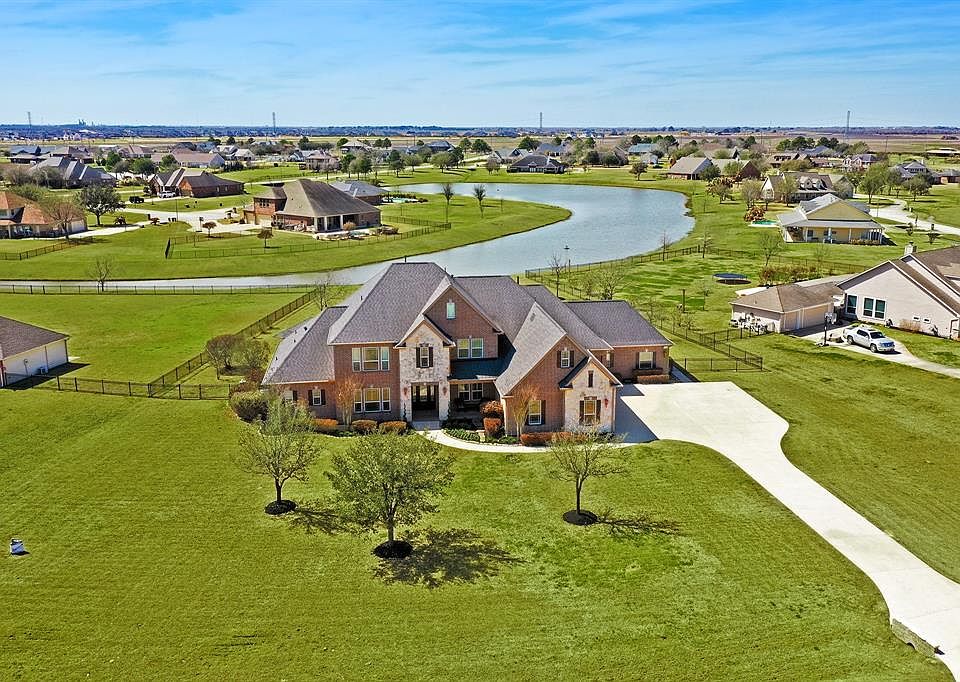 1st image of 4803 Shadow Grass Dr