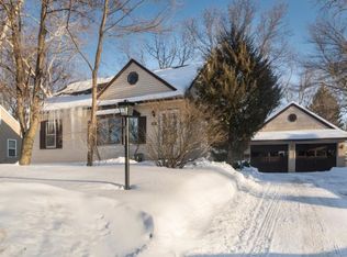 26 Circle Dr, Circle Pines, MN 55014