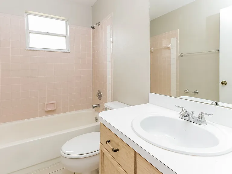 12996 Meadowbreeze Dr — Photo 14