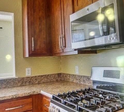 Six burner gas stove