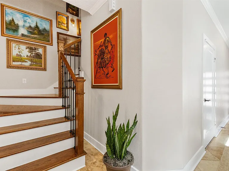 410 Peach St — Photo 1