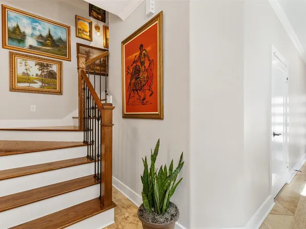 410 Peach St, Tomball, TX 77375