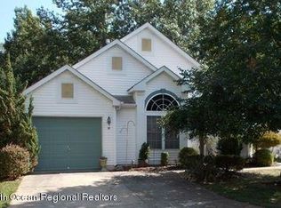 17 Arthur Ct, Jackson, NJ