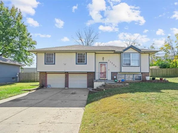 11705 E 41st St S, Independence, MO 64052