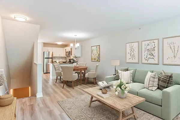 Eagle Rock Apartments & Townhomes at Rensselaer — Photo 1