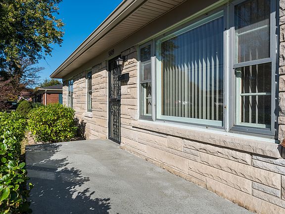 3rd image of 5609 David Ln