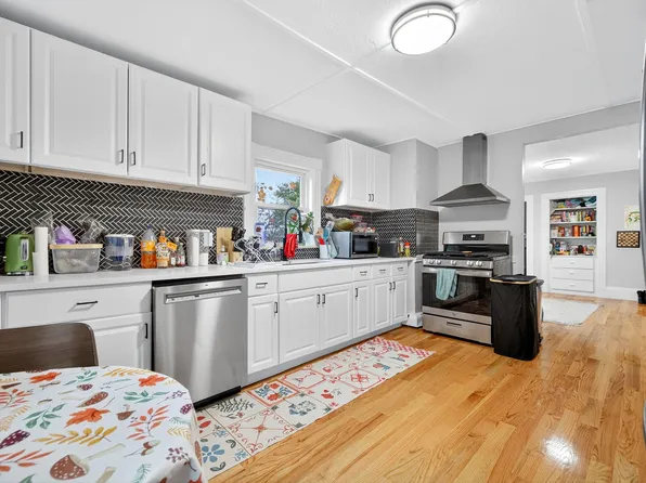 114 Woodstock St #4J, Somerville, MA 02144